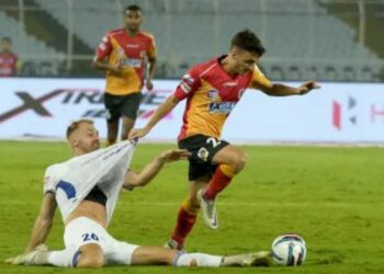 Chennaiyin FC seal win against East Bengal FC, with both teams having a player sent off