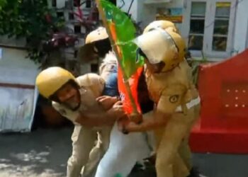 കത്ത് വിവാദം; മേയർ ആര്യാ രാജേന്ദ്രനെതിരെ യുവമോർച്ചയുടെ പ്രതിഷേധം