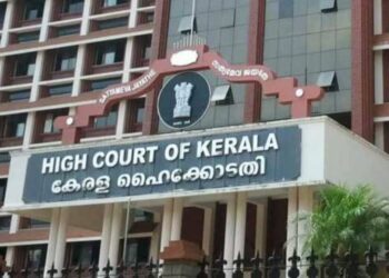 മന്ത്രിമാരുടെ പേഴ്‌സണല്‍ സ്റ്റാഫുകളെ നിയമിക്കുന്നതില്‍ പരിധി നിശ്ചയിക്കണം: ഹൈക്കോടതി