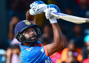 ഇത് ചരിത്രം; റെക്കോർഡിട്ട് “ഹിറ്റ് മാൻ” രോഹിത് ശർമ്മ